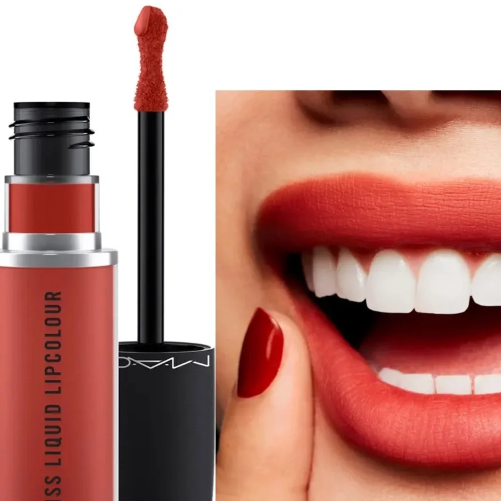 MAC Powder Kiss Liquid Lipcolour Devoted to Chili